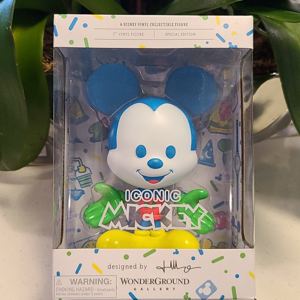 Iconic Mickey Vinyl Figure